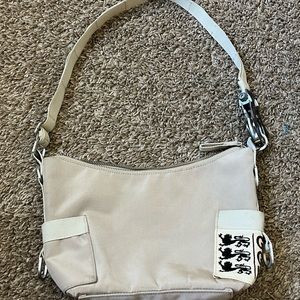 George Gina and Lucy should bag